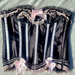 Sexy corset with lace trim